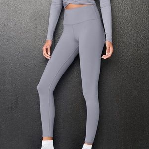 Alo Leggings